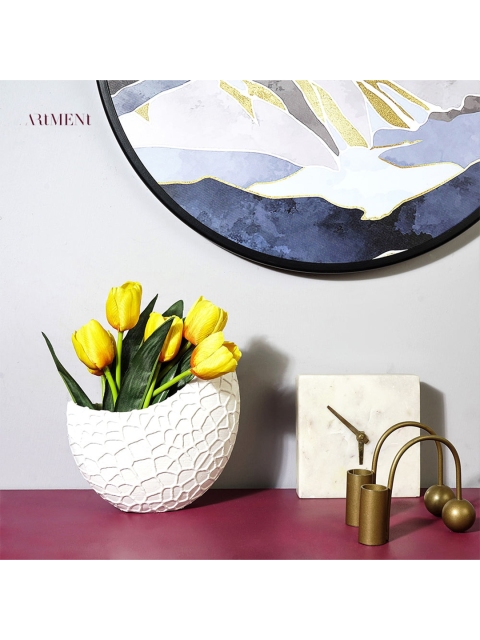 

THE ARTMENT White Surreal Ecstatic Moon Vase
