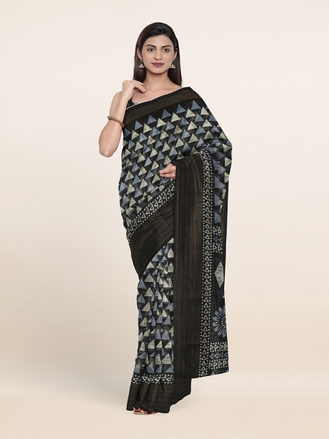 

Pothys Black & Grey Geometric Printed Saree