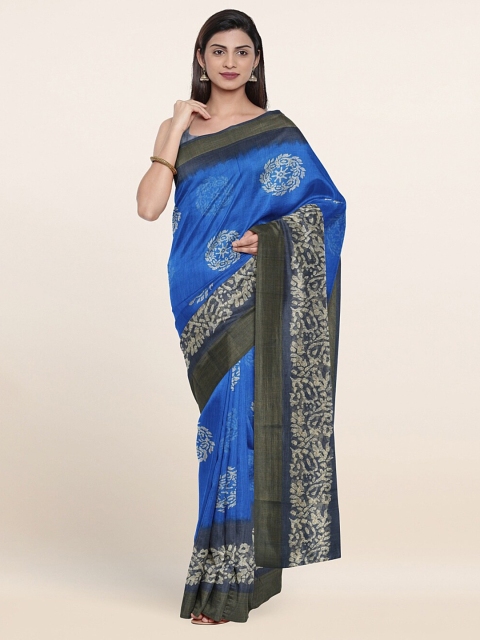 

Pothys Blue & White Ethnic Motifs Saree