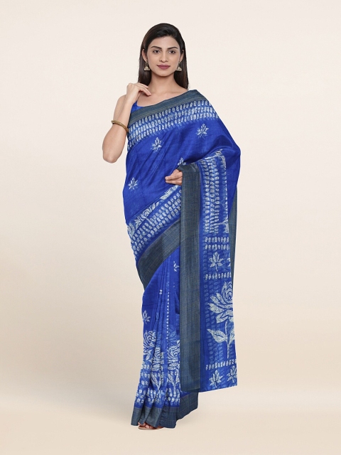 

Pothys Blue & White Ethnic Motifs Printed Saree