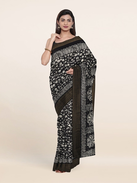 

Pothys Black & White Printed Saree