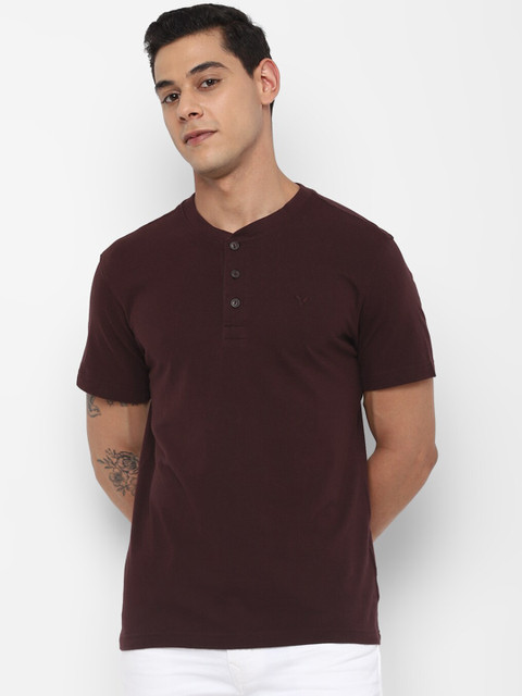 

AMERICAN EAGLE OUTFITTERS Men Burgundy Henley Neck T-shirt