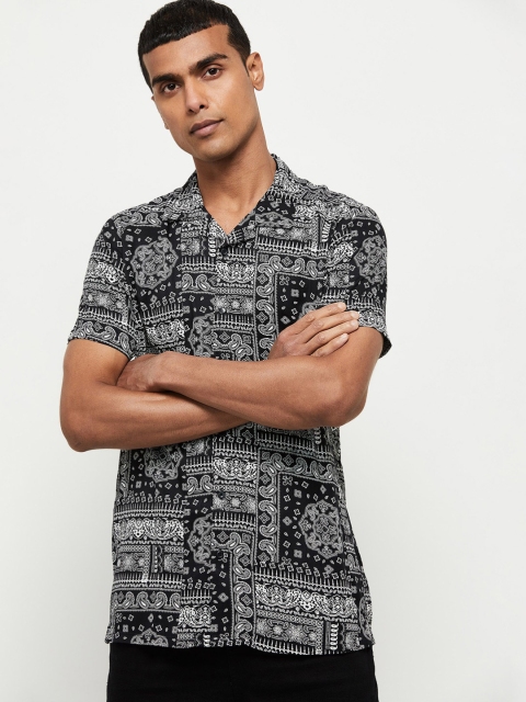 

max Men Black Printed Casual Shirt