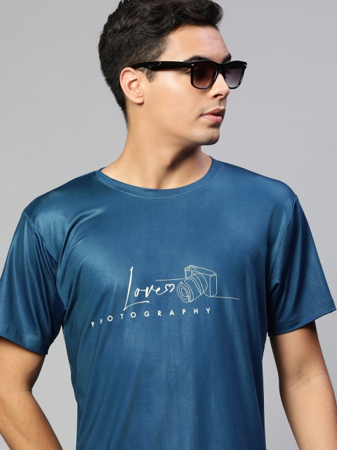 

mezmoda Men Blue & White Graphic Printed Dry-Fit T-shirt