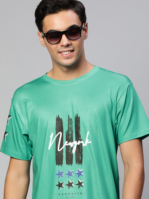 

mezmoda Men Green & Black Graphic Printed Dry-Fit T-shirt