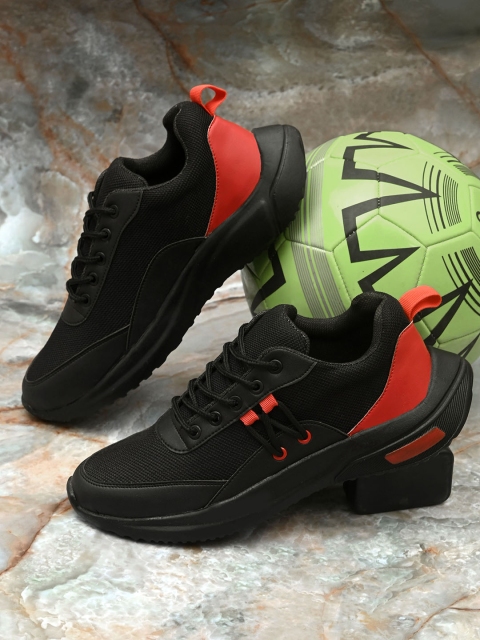 

Roadster Men Black Colourblocked Sneakers