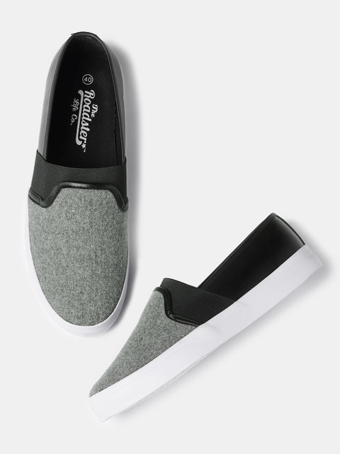 

Roadster Men Grey & Black Colourblocked Slip-On Sneakers