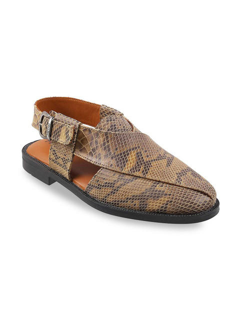 

Metro Men Beige & Black Leather Shoe-Style Sandals