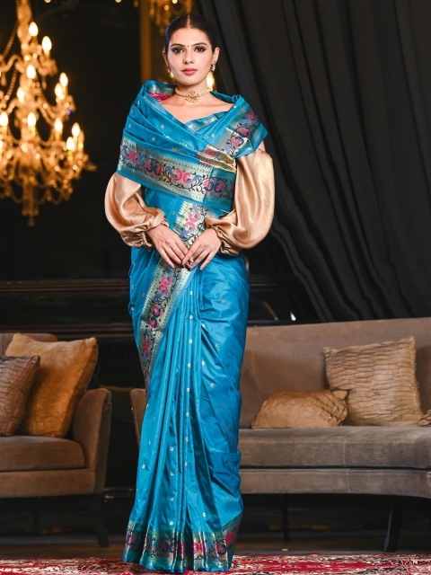 

BEATITUDE Women Blue Woven Design Paithani Saree