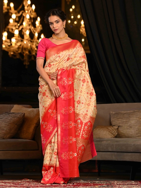

BEATITUDE Women Off White Woven Design Banarasi Saree
