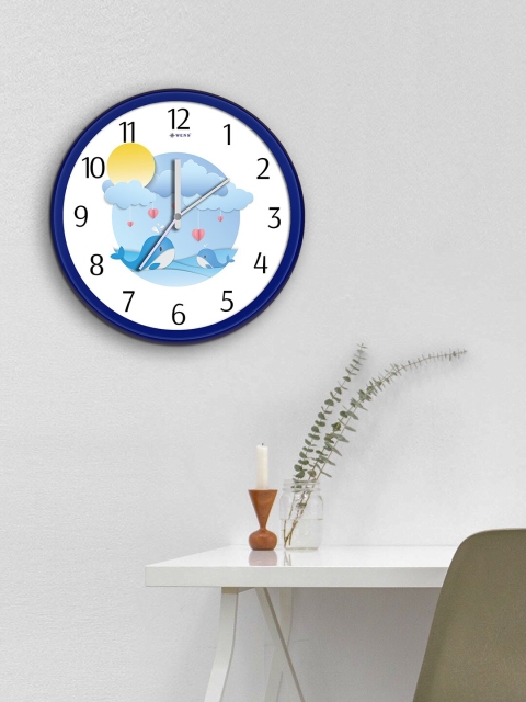 

WENS Blue & White Printed Contemporary 31.11 CM Analogue Wall Clock