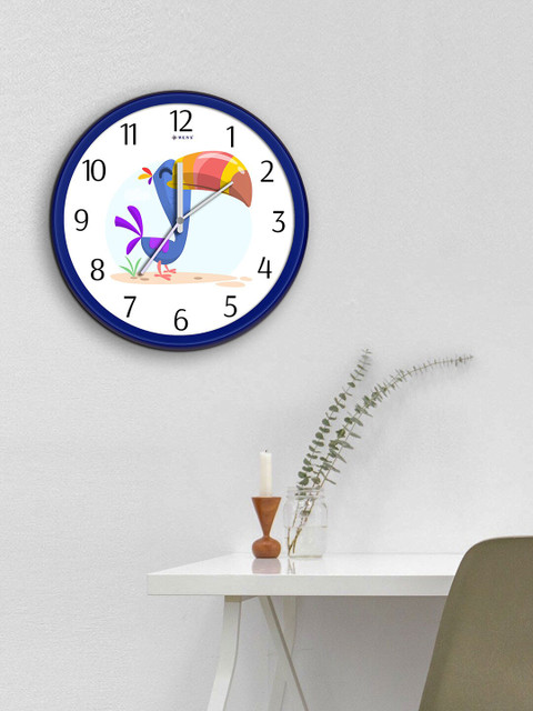 

WENS Blue & White Printed Contemporary 31.11 CM Analogue Wall Clock