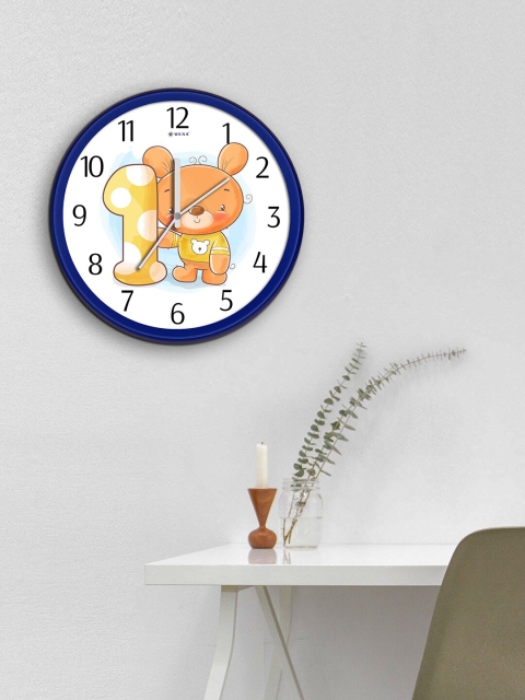 

WENS Blue & White Printed Contemporary Wall Clock