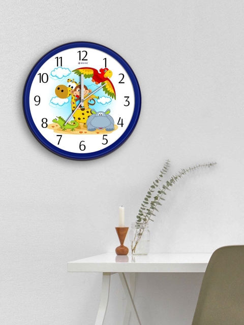 

WENS Blue & White Printed Traditional Analogue Wall Clock