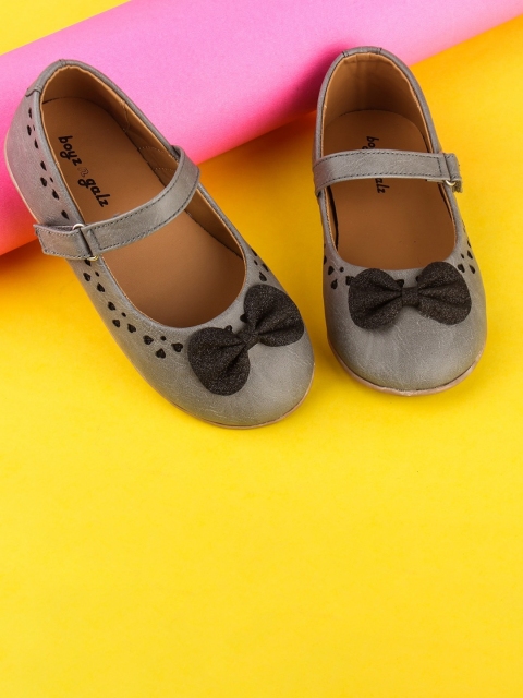

BOYZ N GALZ Girls Grey Printed PU Ballerinas with Bows