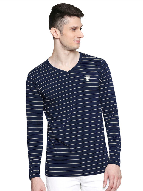 

SPYKAR Men Navy Blue & White Striped V-Neck Slim Fit Cotton T-shirt