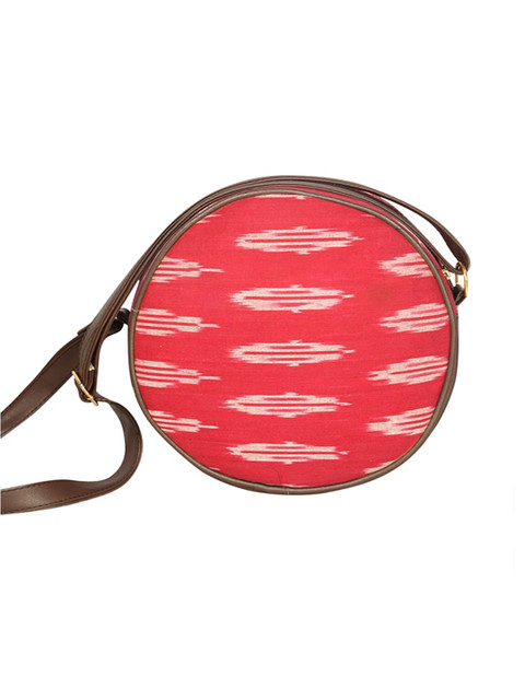 

Style SHOES Red Sling Bag