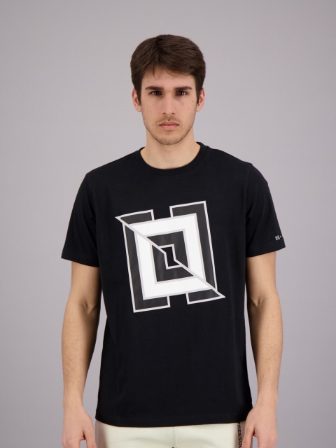 

FREESOUL Men Black & White Printed Cotton T-shirt