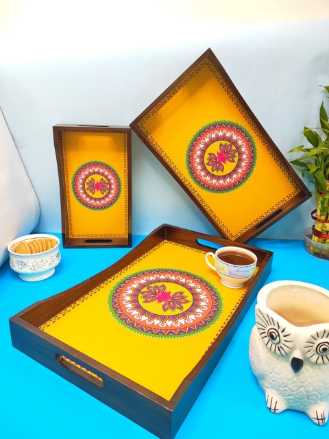 

CRAYTON Set of 3 Yellow & Brown Madhubani Printed Rectangle Trays
