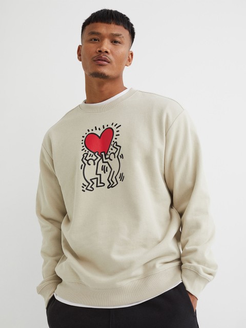 

H&M Men Beige & Red Printed Relaxed Fit Sweatshirt
