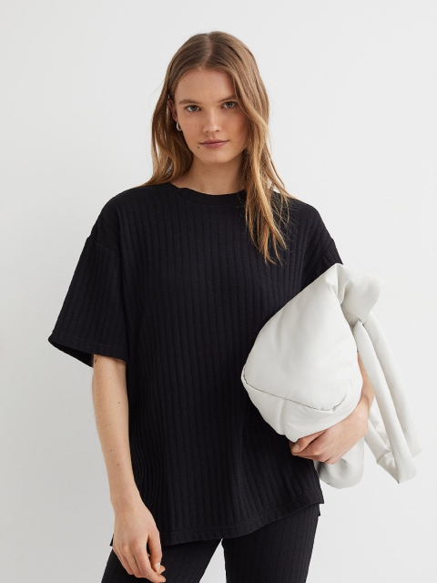 

H&M Women Black Ribbed T-shirt