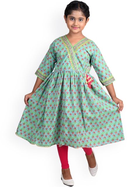 

Kinder Kids Girls Green Floral Printed Pure Cotton Kurta with pink leggings