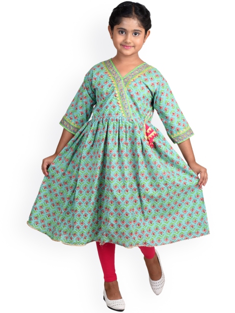 

Kinder Kids Girls Green Floral Printed Pure Cotton Kurta with pink leggings