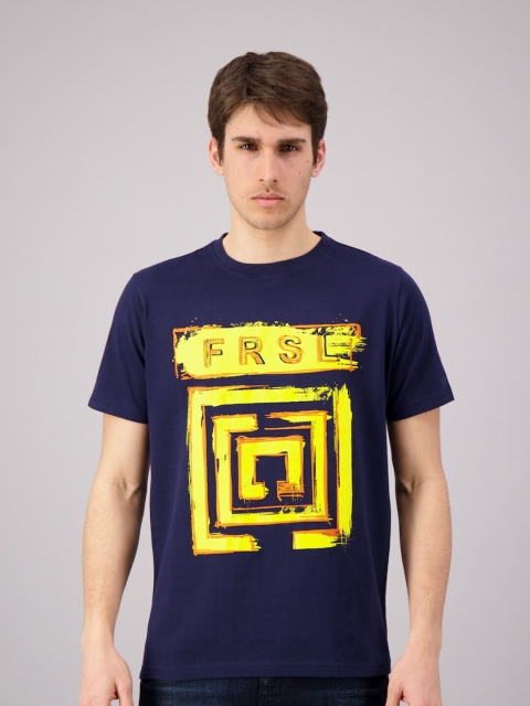 

FREESOUL Men Navy Blue & Yellow Printed Cotton T-shirt