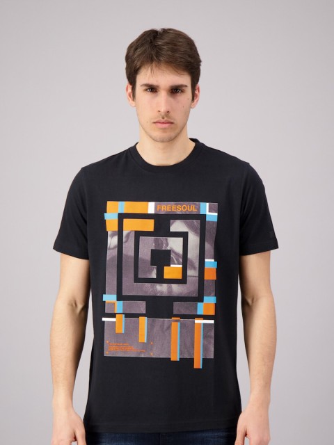 

FREESOUL Men Black Printed Cotton T-shirt