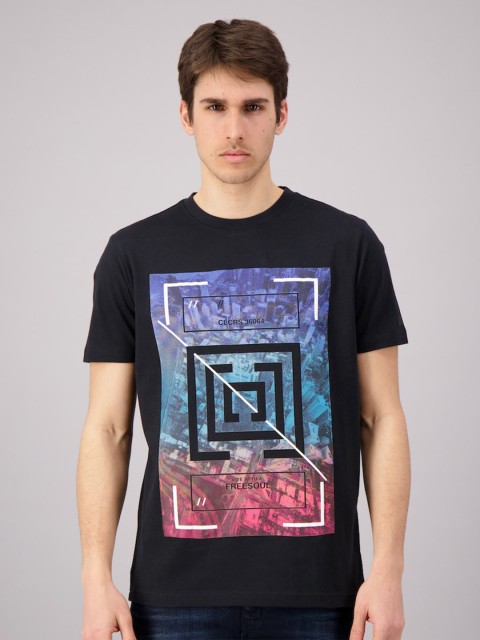 

FREESOUL Men Black & Blue Graphic Printed Cotton T-shirt