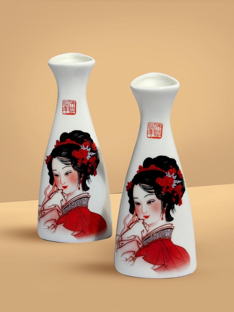 

THE WHITE INK DECOR Set of 2 White & Red Printed Ceramic Sake Pot