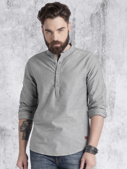 

Roadster Men Charcoal Grey Solid Oxford Shirt with Half Placket