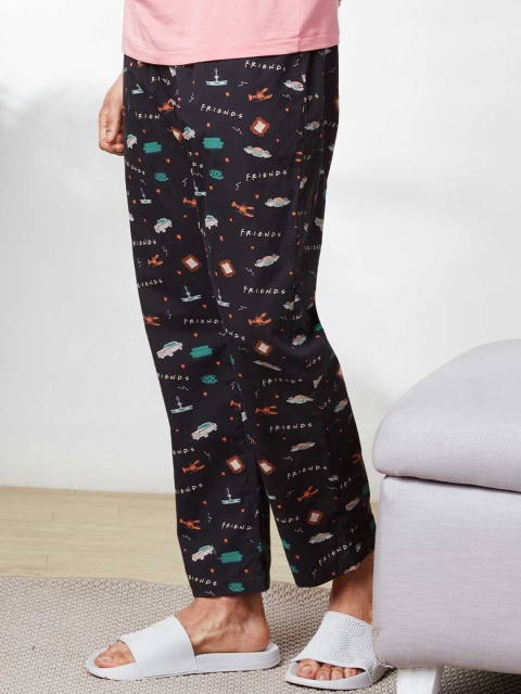 

The Souled Store Men Black & White Printed Cotton Lounge Pants