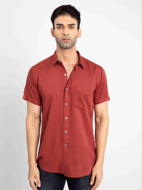 

Snitch Men Red Slim Fit Casual Shirt