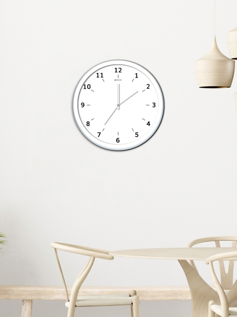 

WENS White & Black Contemporary Wall Clock