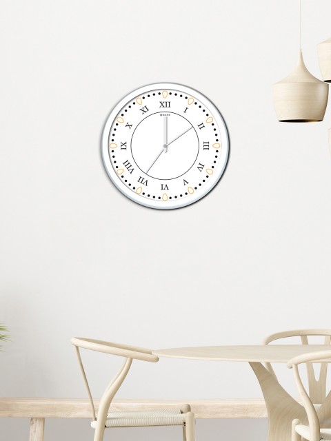 

WENS White Contemporary Non-Ticking Wall Clock