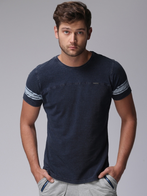 

YWC Men Navy Round Neck T-shirt, Navy blue