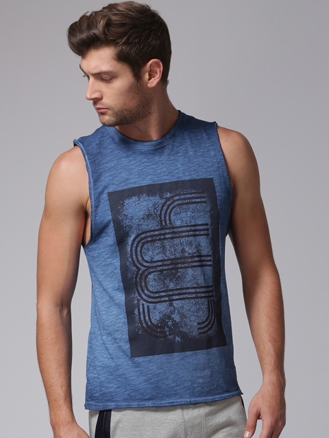 

YWC Men Blue Printed Round Neck T-shirt