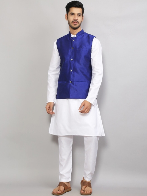 

GRACIT Men White Kurta with Pyjamas & Nehru Jacket