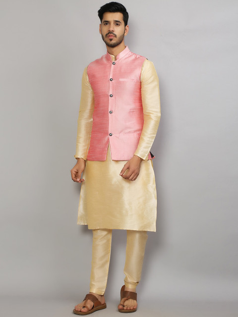 

GRACIT Men Beige & Pink Dupion Silk Kurta with Pyjamas & Nehru Jacket