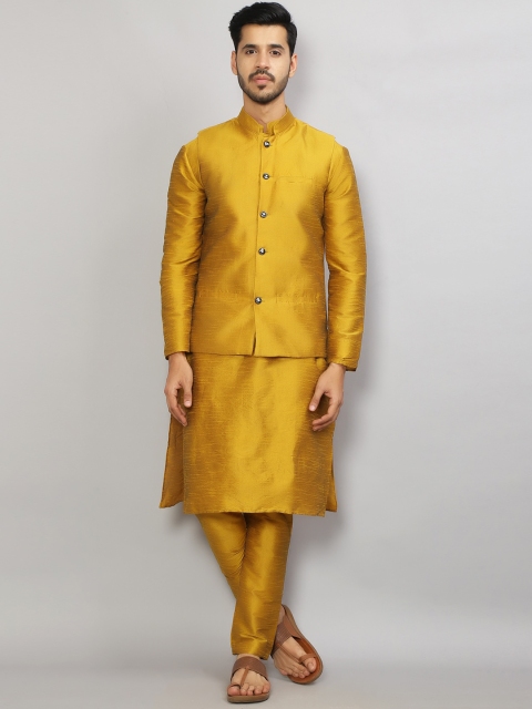 

GRACIT Men Gold-Toned Dupion Silk Kurta with Pyjamas & Jacket