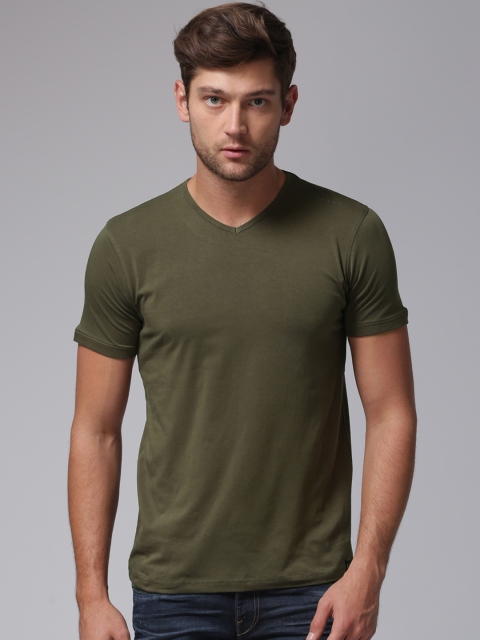 

YWC Men Olive Green Solid V-Neck T-shirt