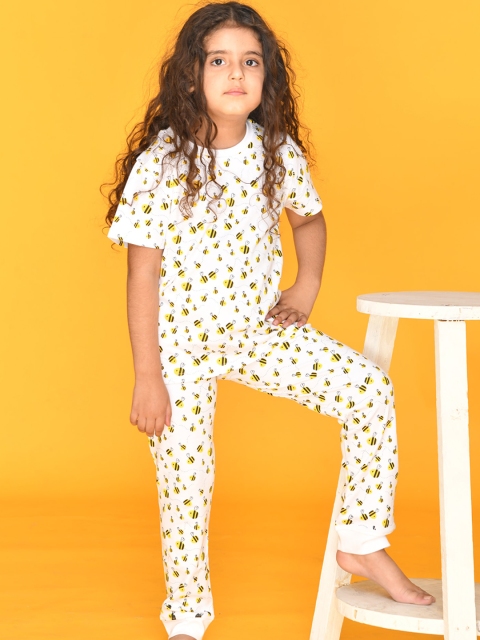 

Anthrilo Girls White & Yellow Conversational Printed Pure Cotton Night Suit