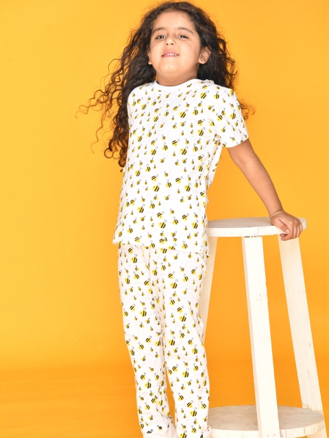 

Anthrilo Girls White & Yellow Printed Cotton Night Suit