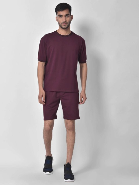 

Melangebox Men Purple Slim Fit T-shirt
