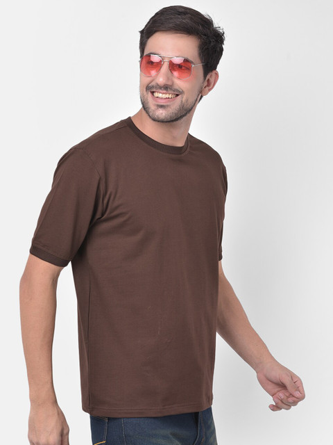 

Melangebox Men Brown Slim Fit T-shirt