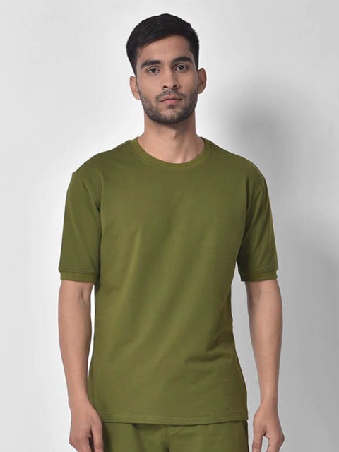 

Melangebox Men Olive Green Slim Fit T-shirt