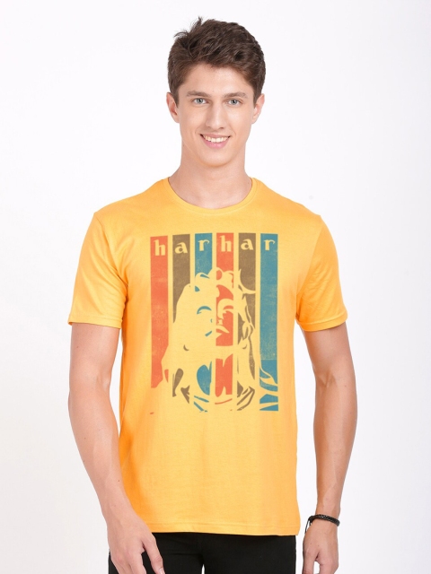 

BLACK RADIO Men Yellow Printed Slim Fit Cotton T-shirt