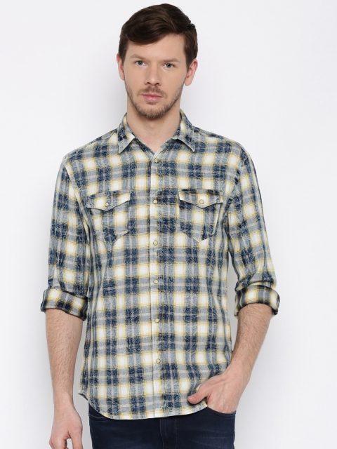 

Jack & Jones Men Blue & Beige Regular Fit Checked Casual Shirt