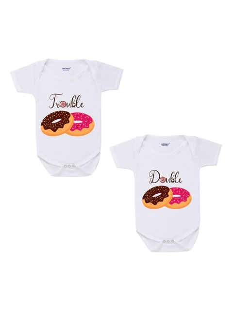 

KNITROOT Infant White Printed Pure Cotton Bodysuits